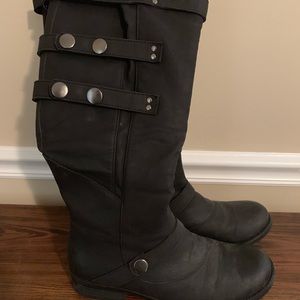 Ladies size 9 boots NWOT